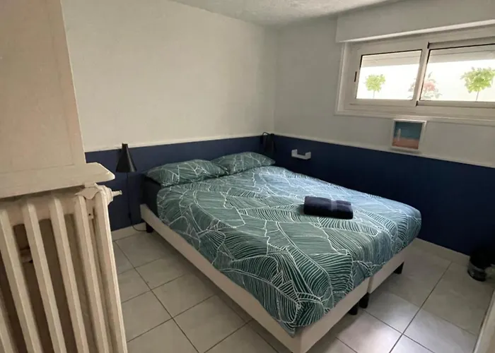 Spacieuse Avec Piscine Privee Nyaraló