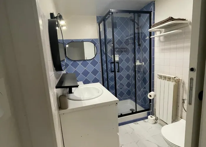 Spacieuse Avec Piscine Privee 度假居 *